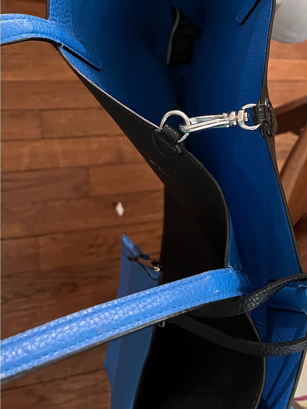 Polo by Ralph Lauren Reversible Black and Cobalt Blue Pebbled Tote Bag - Picture 8 of 8